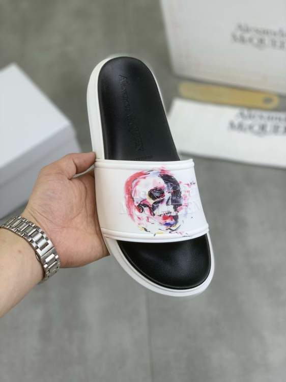 Picture of Alexander McQueen Shoes _SKUAlexanderMcQueensz35-46mnw0420508